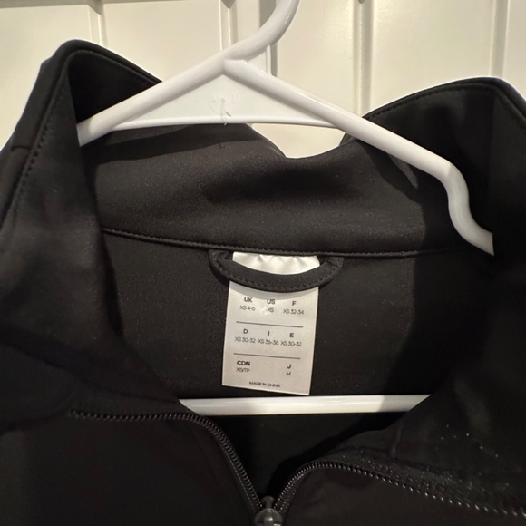 Adidas Jacket Ladies Xs (size 4-6) - Picture 3 of 3